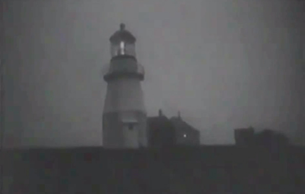 Documentaire historique : Le Rocher aux Oiseaux – Sentinelle du Golfe