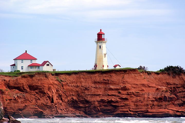 Des citoyens se mobilisent pour contrer la cession d’un phare