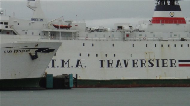 Le CTMA Traversier accoste aux Îles