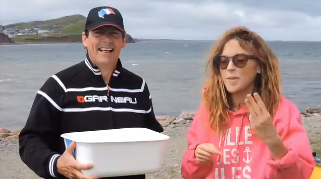 L’«Ice Bucket Challenge» de Julie Snyder et Pierre Karl Péladeau aux Îles