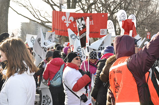 Manifestation citoyenne pour mobiliser les élus