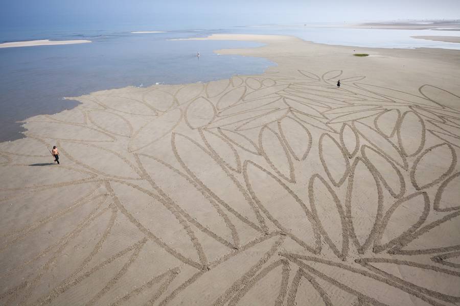 sanddrawings13-900x600