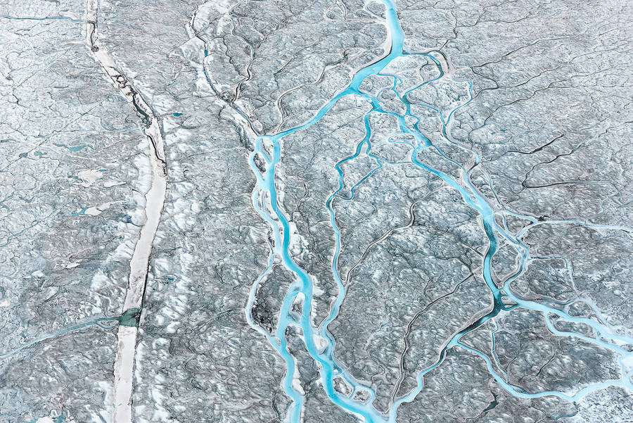 Breathtaking-Aerial-Views-of-Greenland-by-Daniel-Beltra-4-900x601