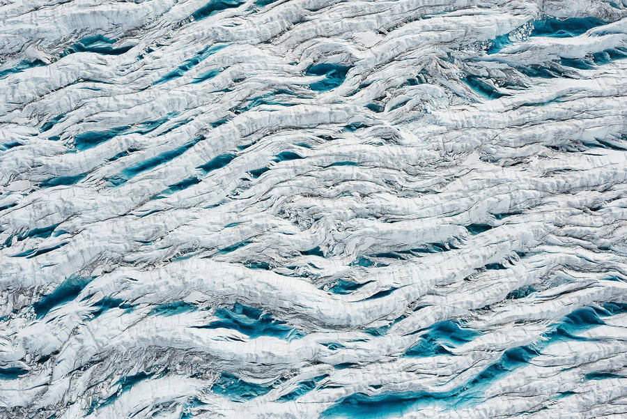 Breathtaking-Aerial-Views-of-Greenland-by-Daniel-Beltra-8-900x601