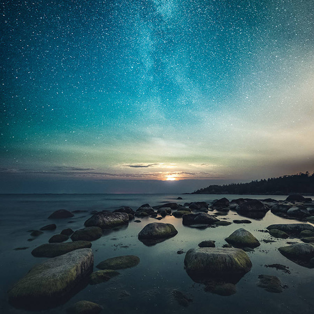 Sensational-Night-Shots-by-Mikko-Lagerstedt6-900x900