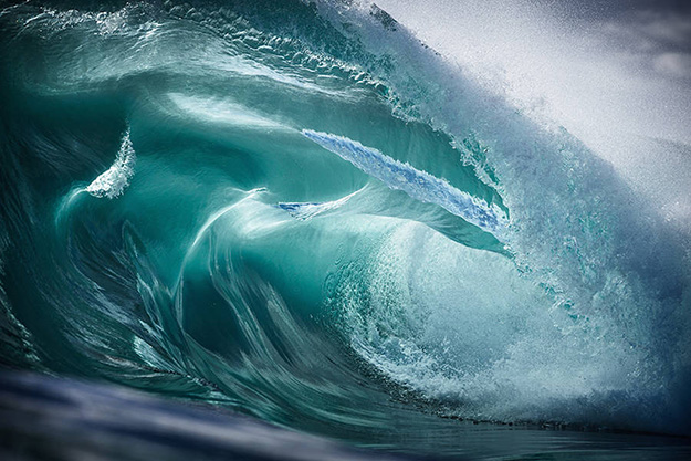 Superbes Photographies de vagues sur le point de se briser