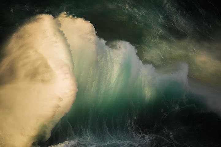 Les-photos-de-vagues-gigantesques-de-Luke-Shadbolt-5
