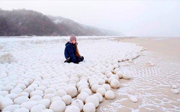 Des boules de neige géantes apparaissent soudainement en Sibérie