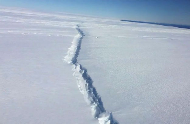 Une immense crevasse apparue en Antarctique laisse présager le pire pour la calotte glaciaire