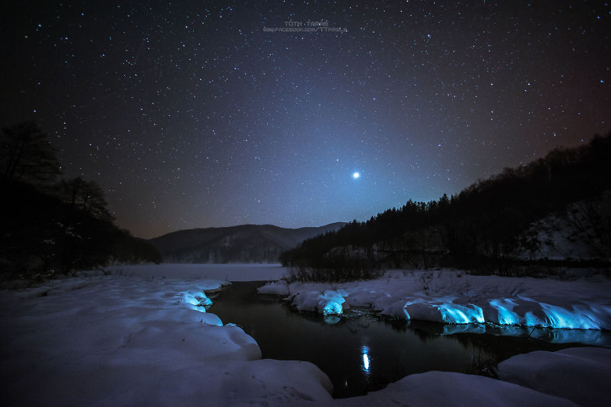 Les-magnifiques-cascades-gelees-des-lacs-de-Plitvice-par-Tamas-Toth-2