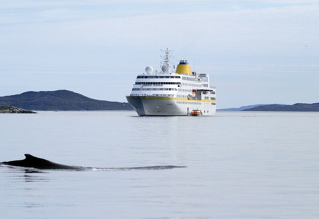 Le bateau de croisière Hamburg sera aux Îles dimanche