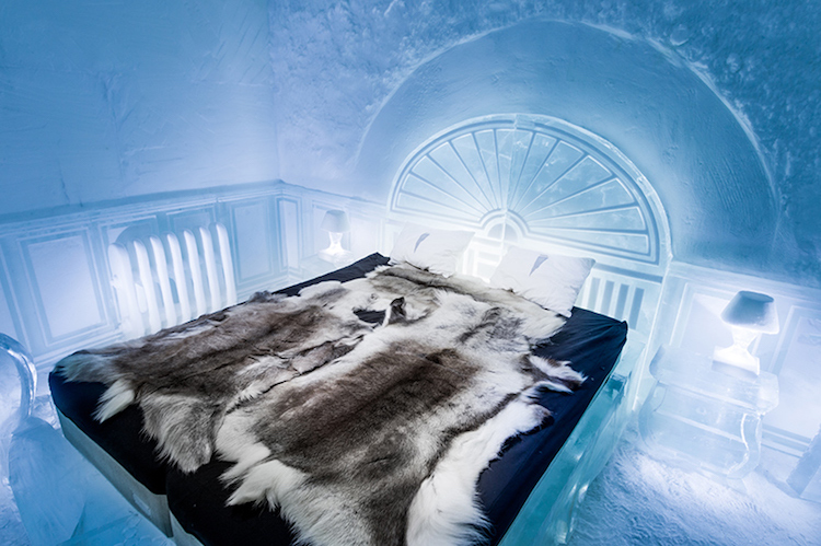 Le-celebre-hotel-de-glace-suedois-Icehotel-est-desormais-ouvert-365-jours-par-an-1