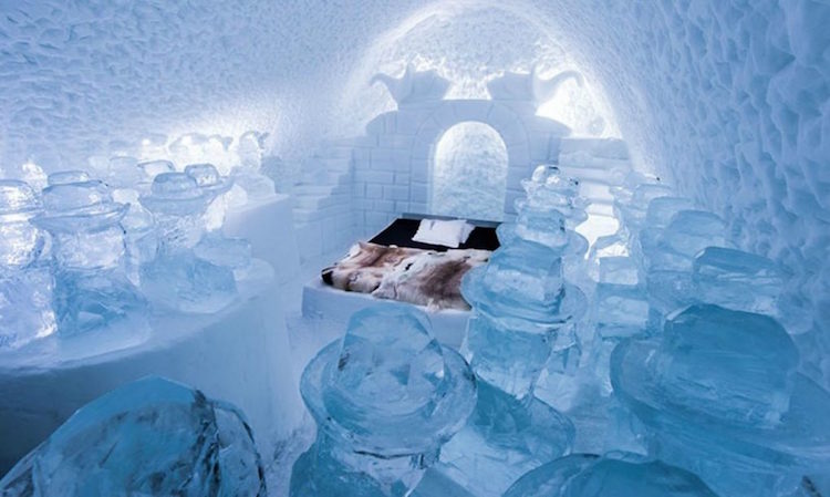 Le-celebre-hotel-de-glace-suedois-Icehotel-est-desormais-ouvert-365-jours-par-an-7