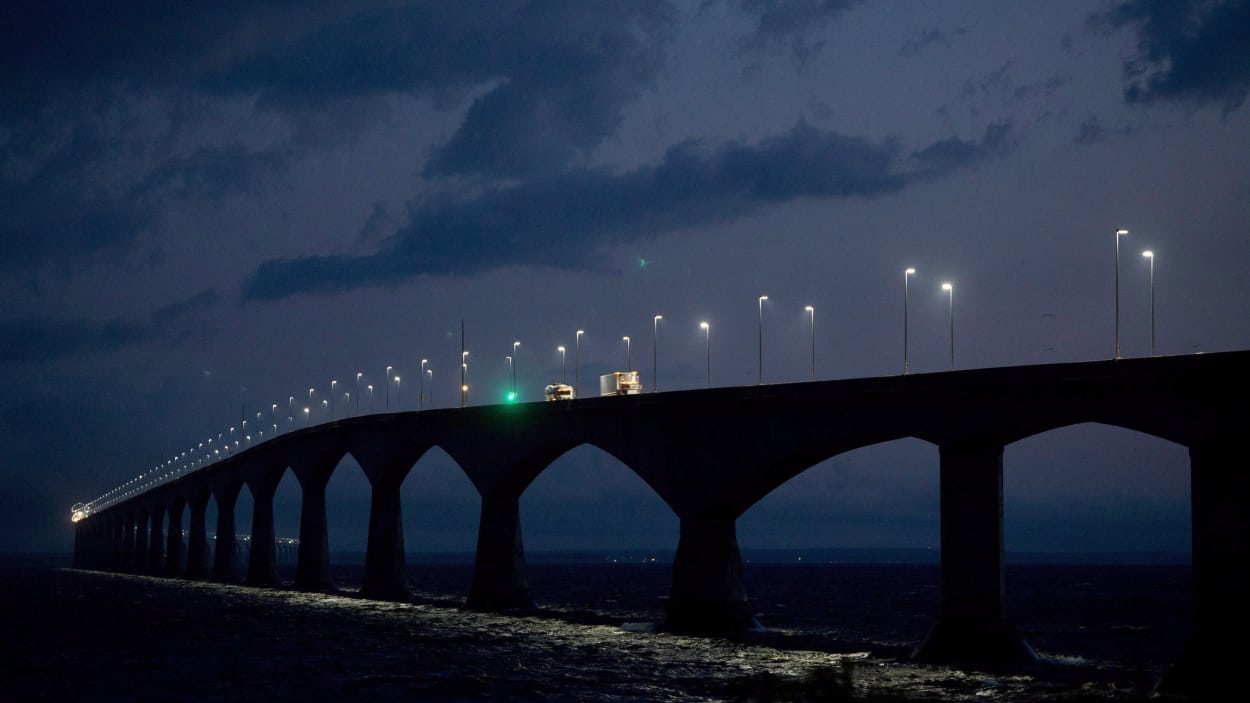 Pont de la Confédération : fin des paiements en espèces la nuit ?