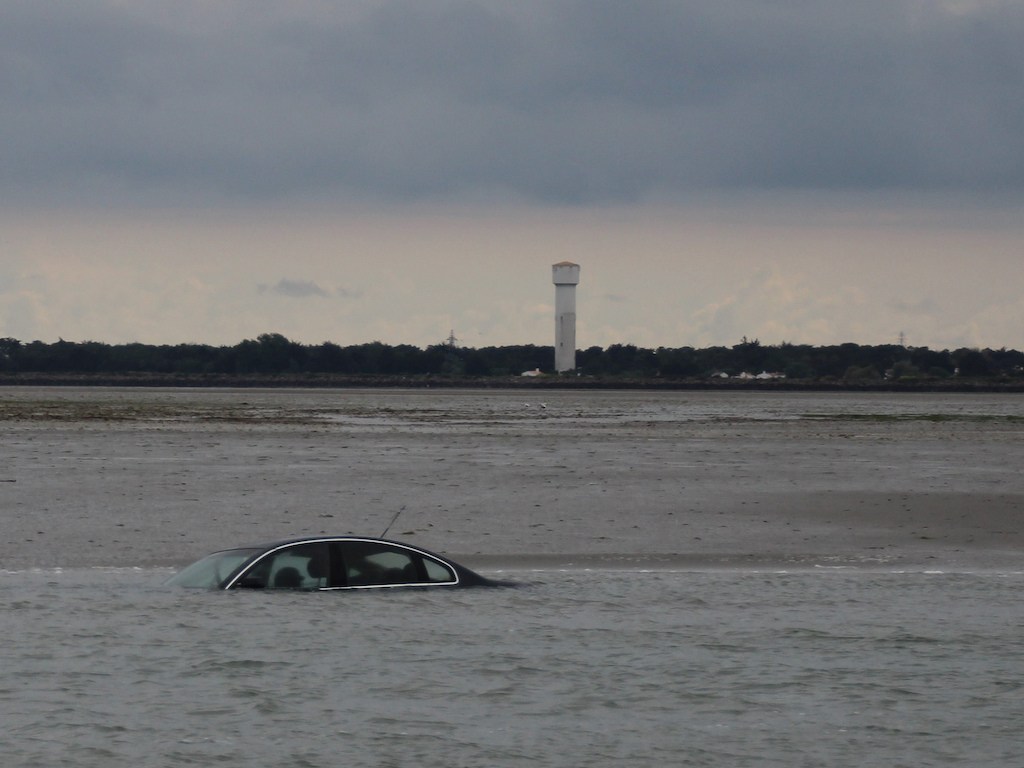 Le-passage-du-Gois-une-etonnante-route-praticable-seulement-a-maree-basse-10