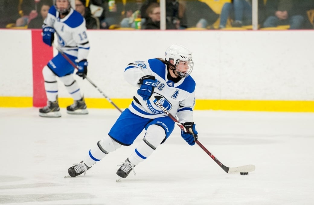 Quart de finale 2 : Les Carabins de Montréal freinent les Panthers, hôtes du tournoi, par la marque de 3-0