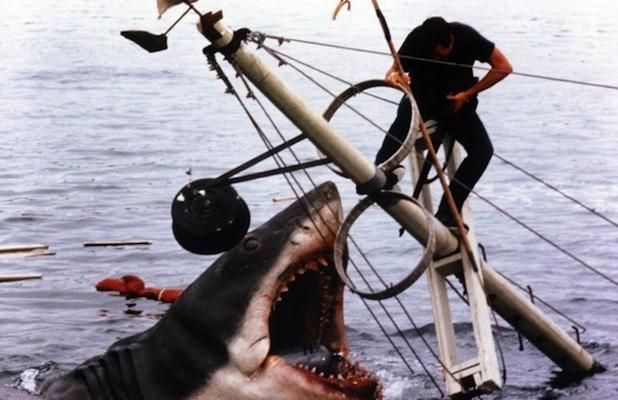 Les fans de «  Jaws  » prévoient de refaire le bateau de Quint pour la recherche sur la conservation des requin