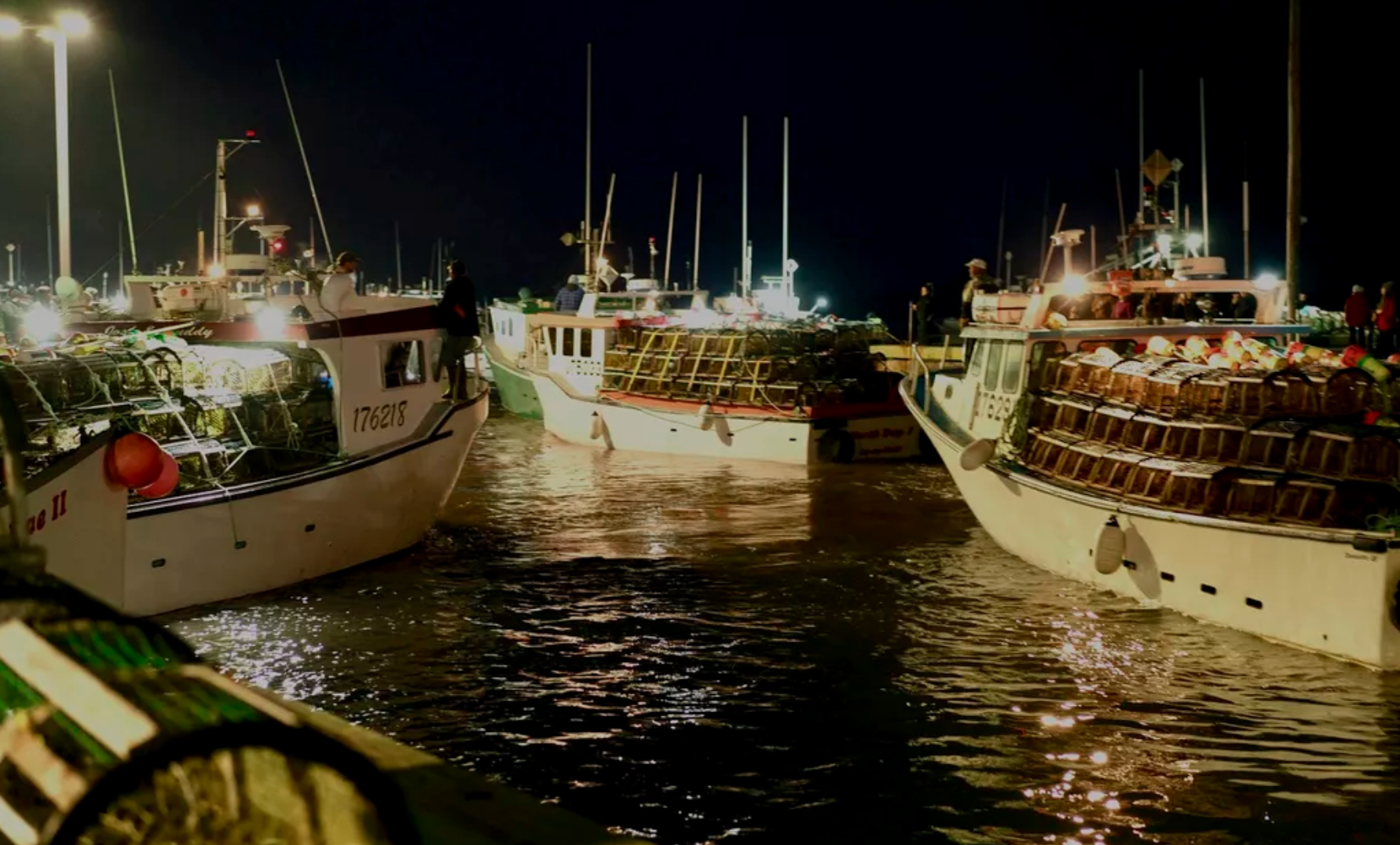 325 homardiers madelinots prennent la mer pour une 146e saison