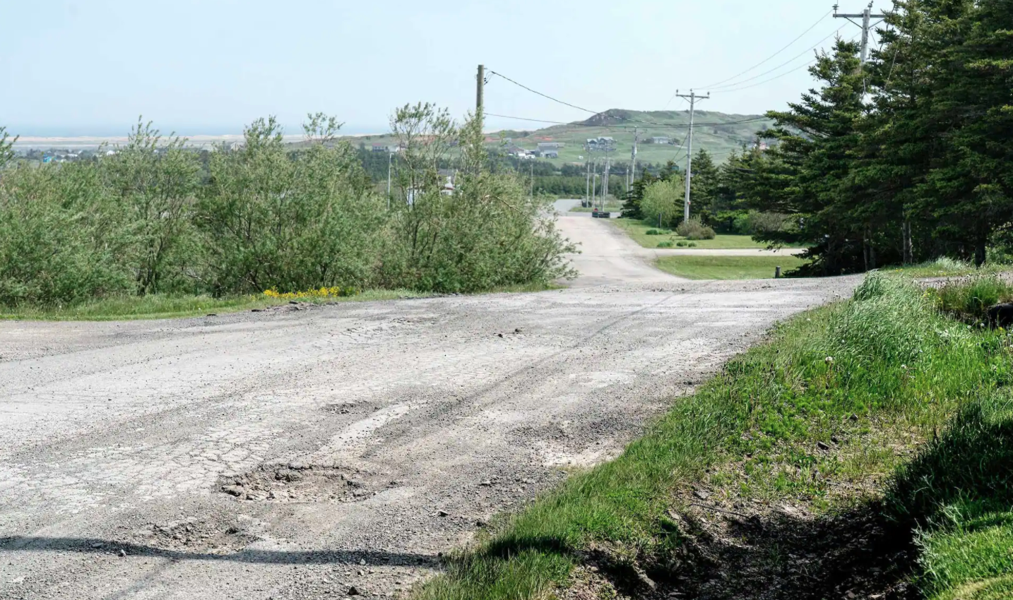 Les routes font pitié aux Îles-de-la-Madeleine