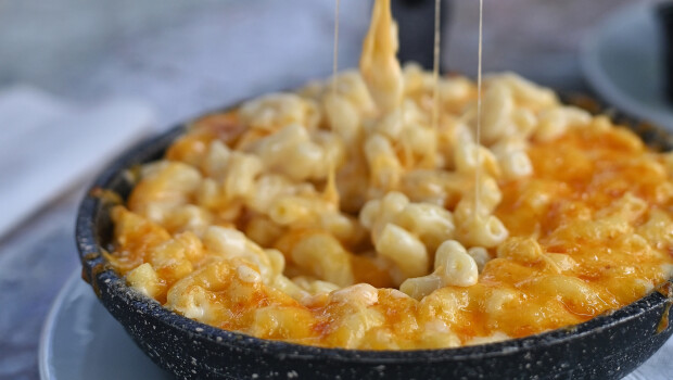 mac-n-cheese-B238QJD
