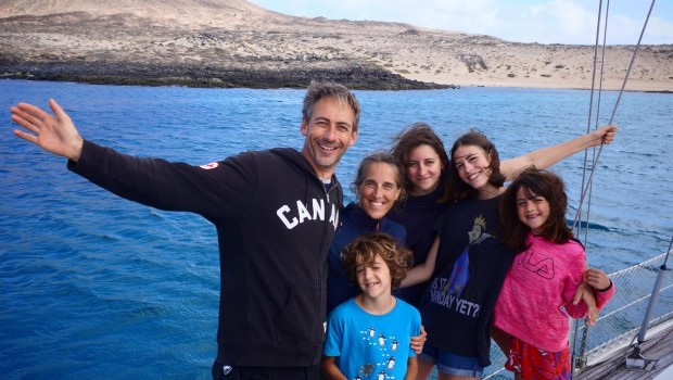 Laurent Torrecillas, Lynne LeBlanc et leurs quatre enfants. - Gracieuseté