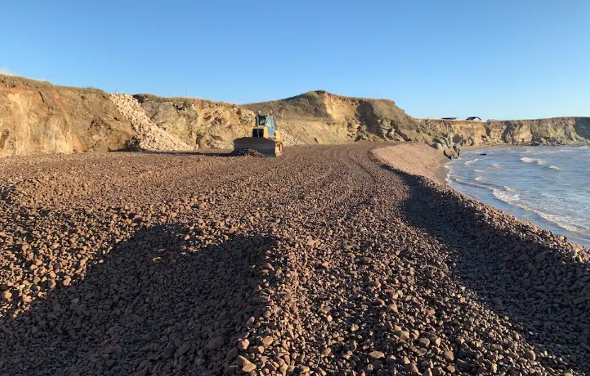 Érosion: Mesure drastique pour protéger la falaise de Cap-aux-Meules