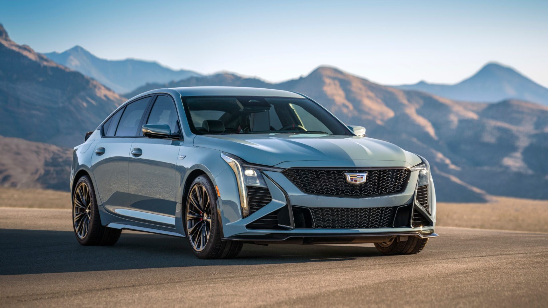 Cadillac CT5-V et CT5-V Blackwing 2025, un peu de nouveau cette année