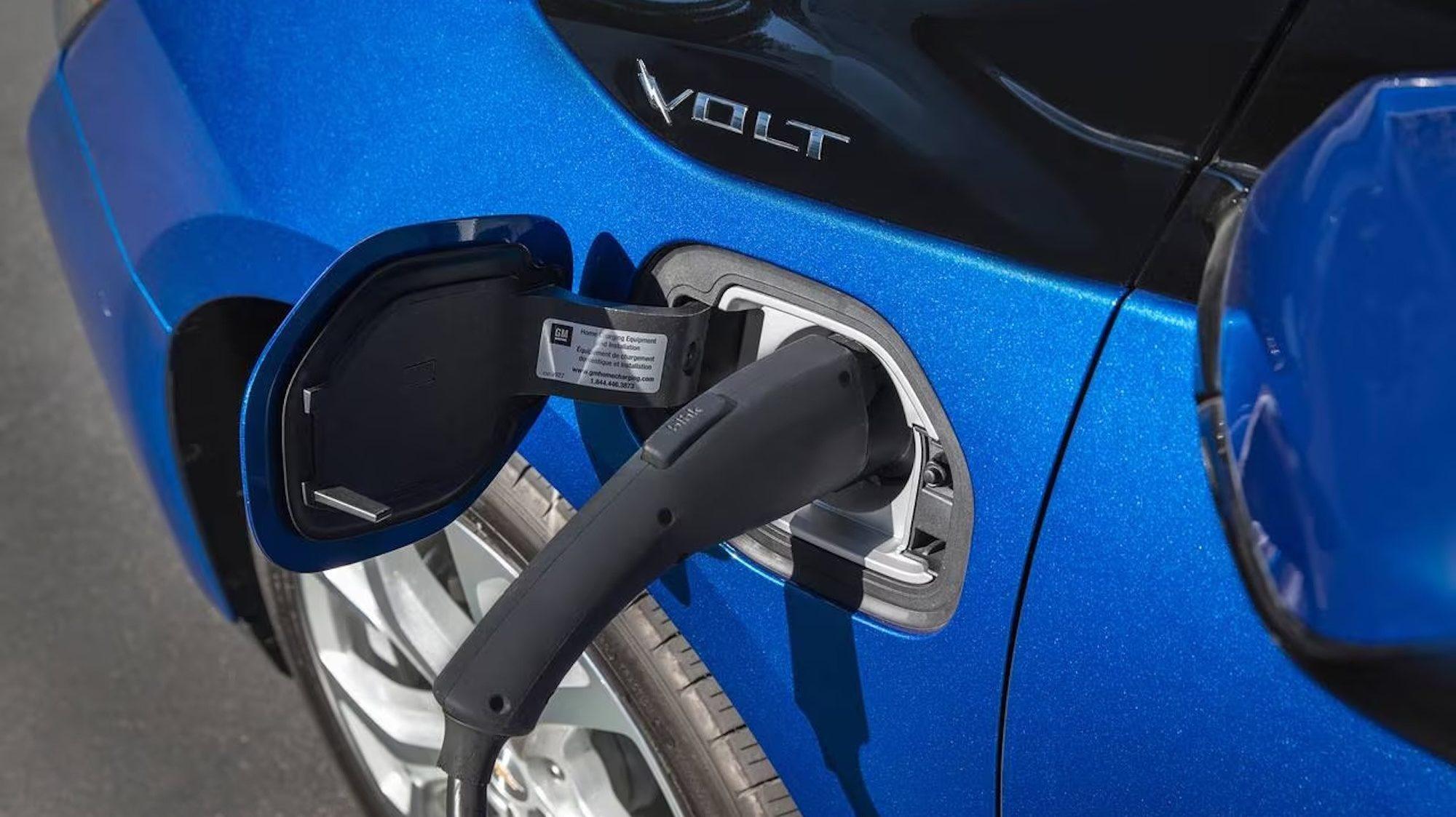 GM sera de retour dans l’arène des véhicules hybrides rechargeables