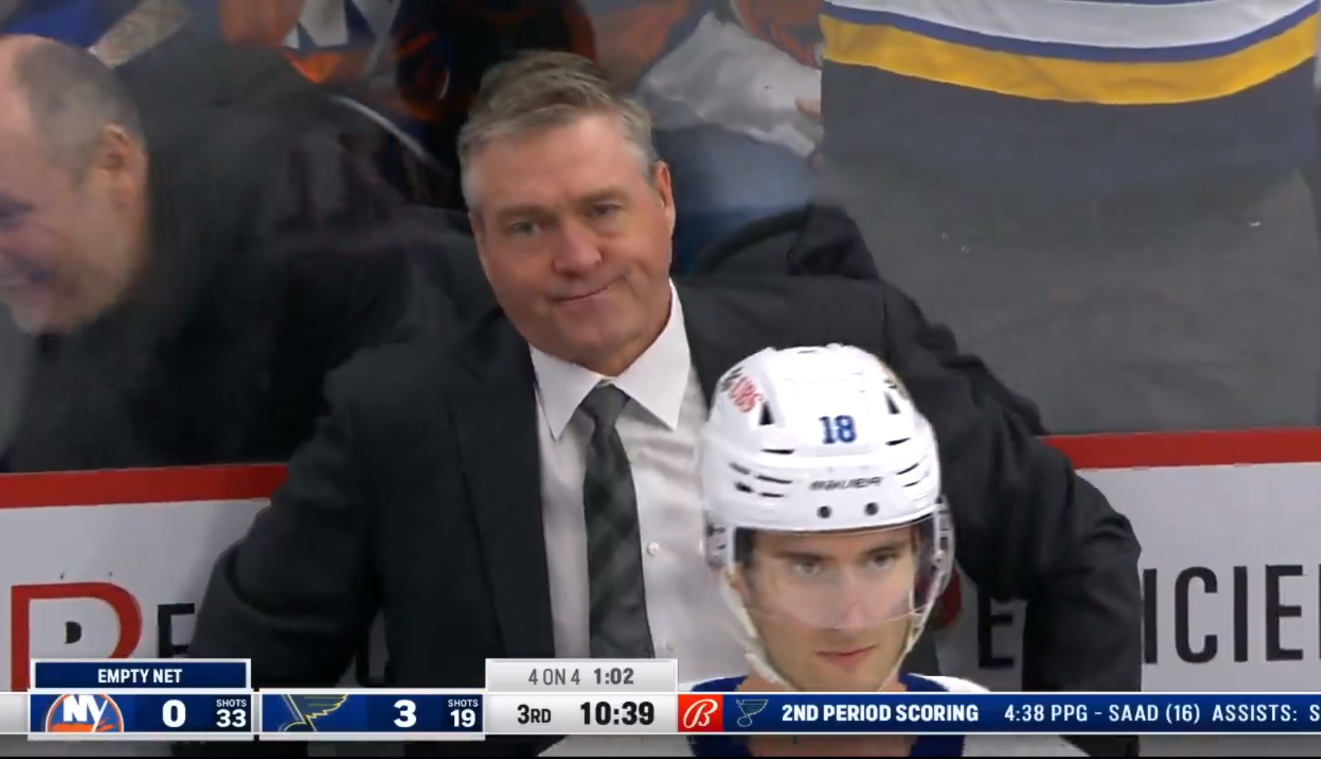 Top-5 : Les Blues marquent 3 buts en 32 secondes et en profitent pour niaiser Patrick Roy
