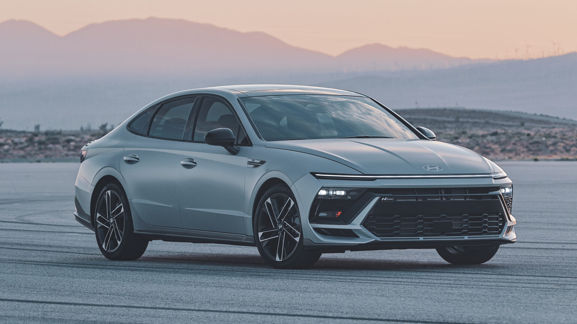 Hyundai annonce les prix de la Sonata 2024 ainsi que l’abandon de la motorisation hybride