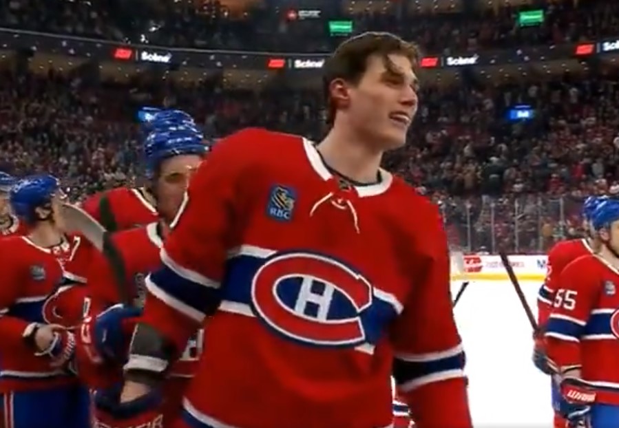 Juraj Slafkovsky comparé à John LeClair par Stéphane Waite