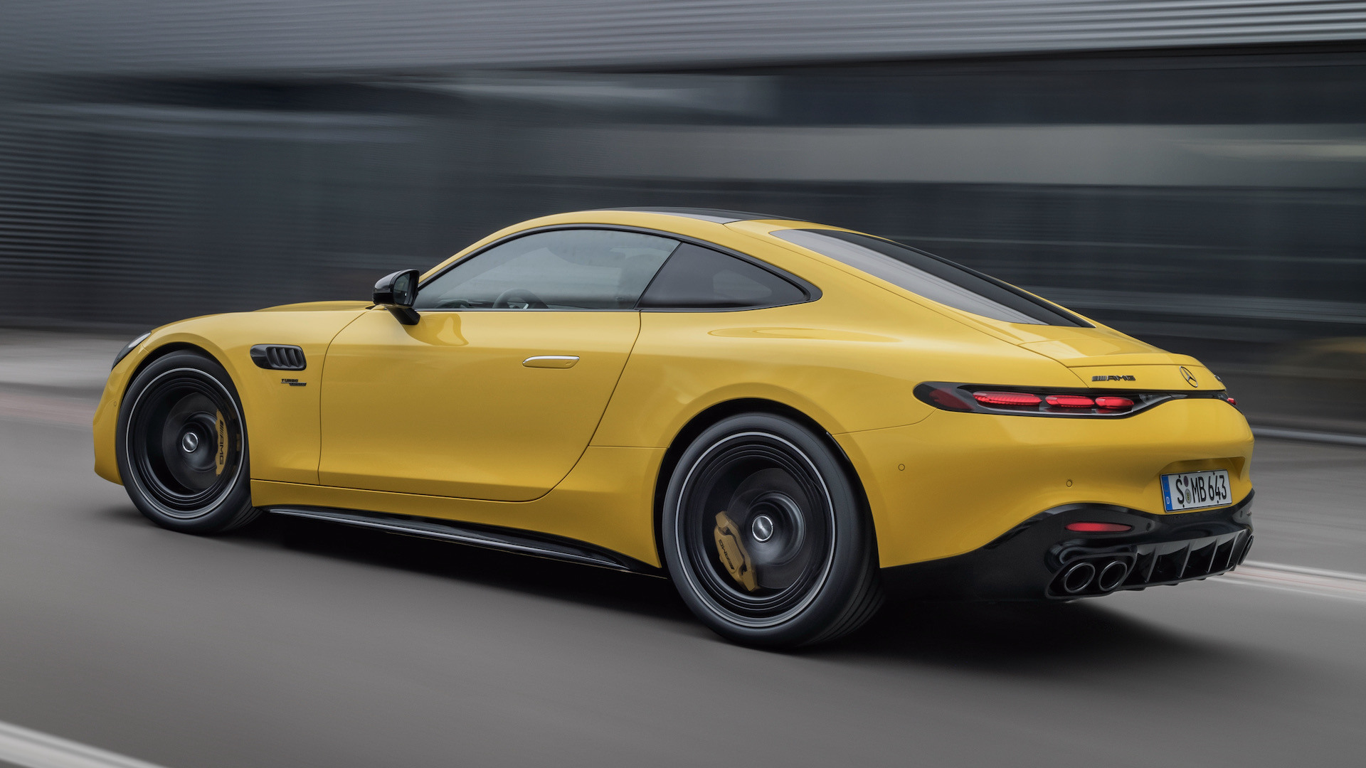 La Mercedes-AMG GT 43 s’offre un petit 4-cylindres