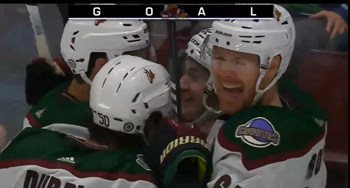 Top-3 : Logan Cooley aide le CH… En donnant la victoire aux Coyotes