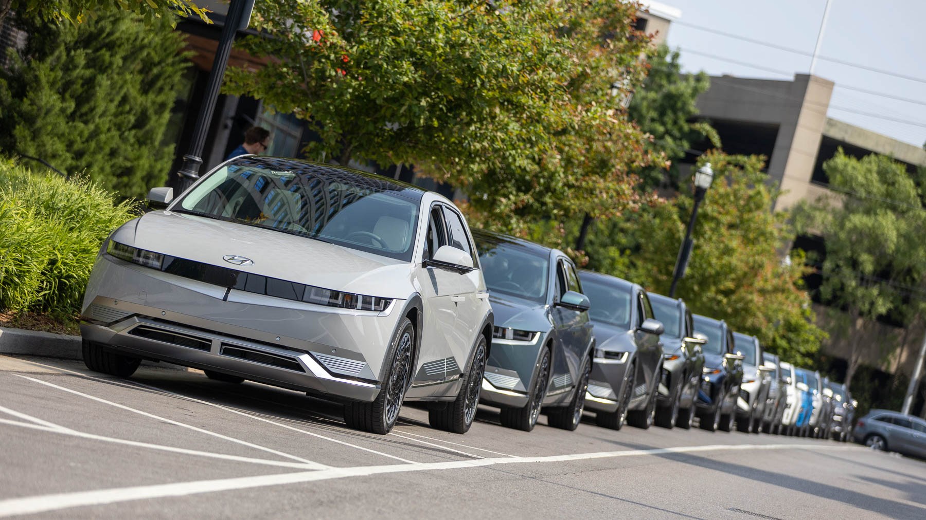 Les autos électriques perdent en popularité au profit des hybrides