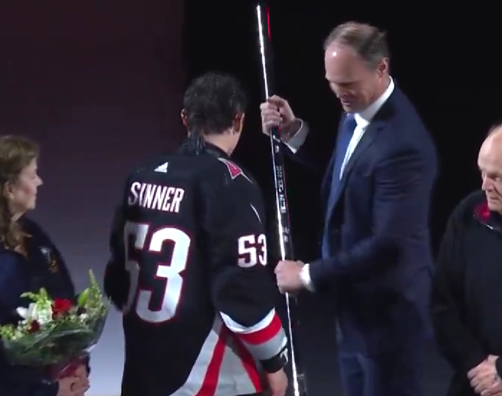 Top-3 : 1000 matchs de saison régulière pour Jeff Skinner, aucun en séries