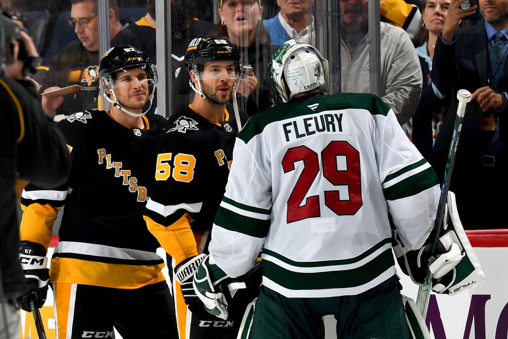 Top-5 : Marc-André Fleury célèbre sa victoire avec Crosby et Letang
