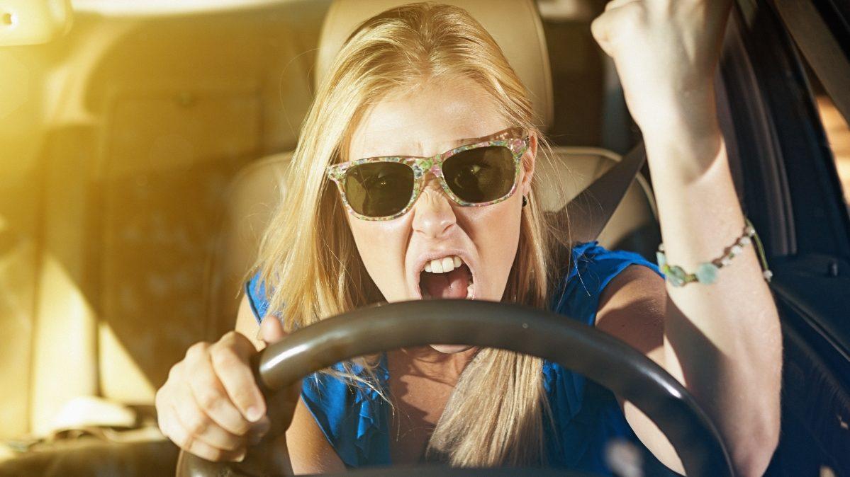 Impatience, colère, agressivité et rage au volant :  Pourquoi perdons-nous notre calme?