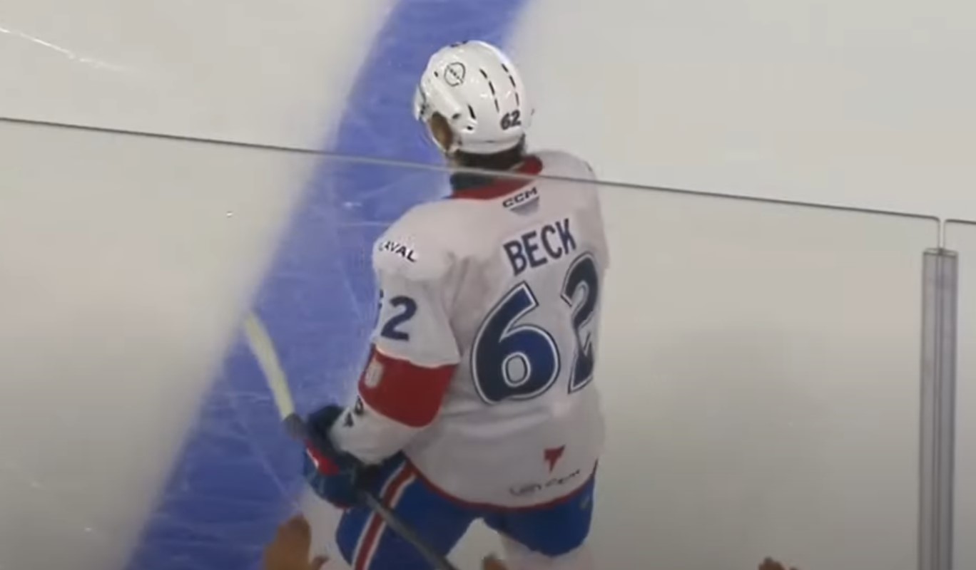 Owen Beck joue comme un gars qui veut remplacer Christian Dvorak à Montréal
