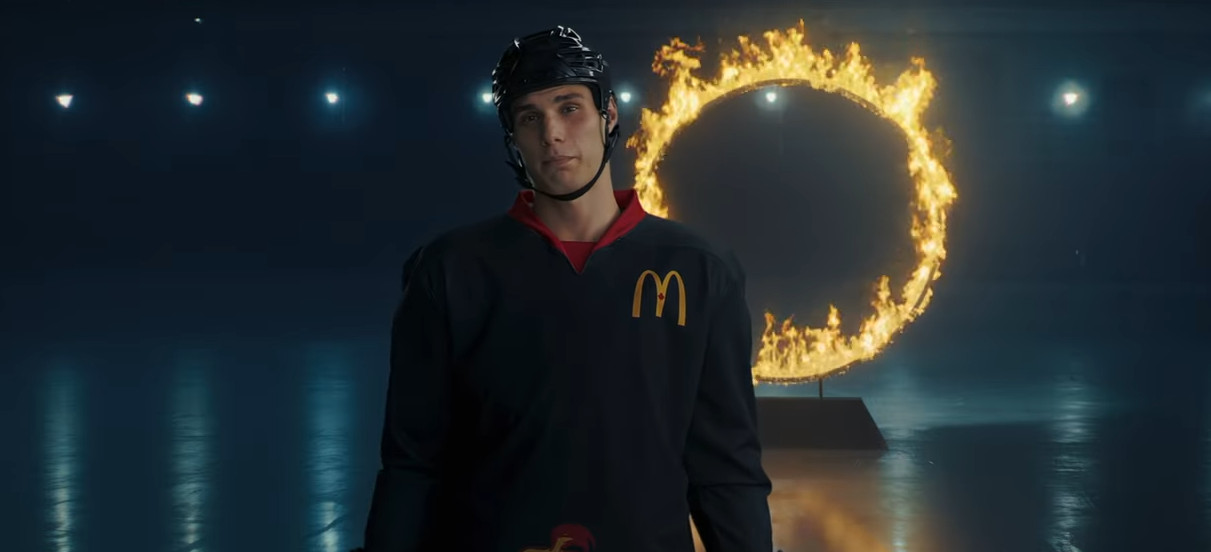 Cette saison, c’est Juraj Slafkovsky qui a droit à sa publicité avec McDonald’s