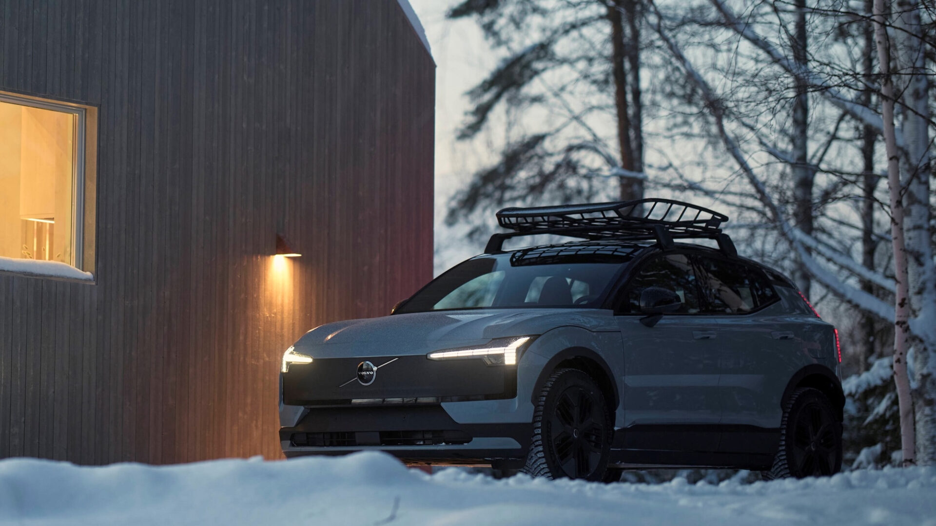 Volvo présente l’EX30 Cross Country à titre de petit VUS aventurier électrique
