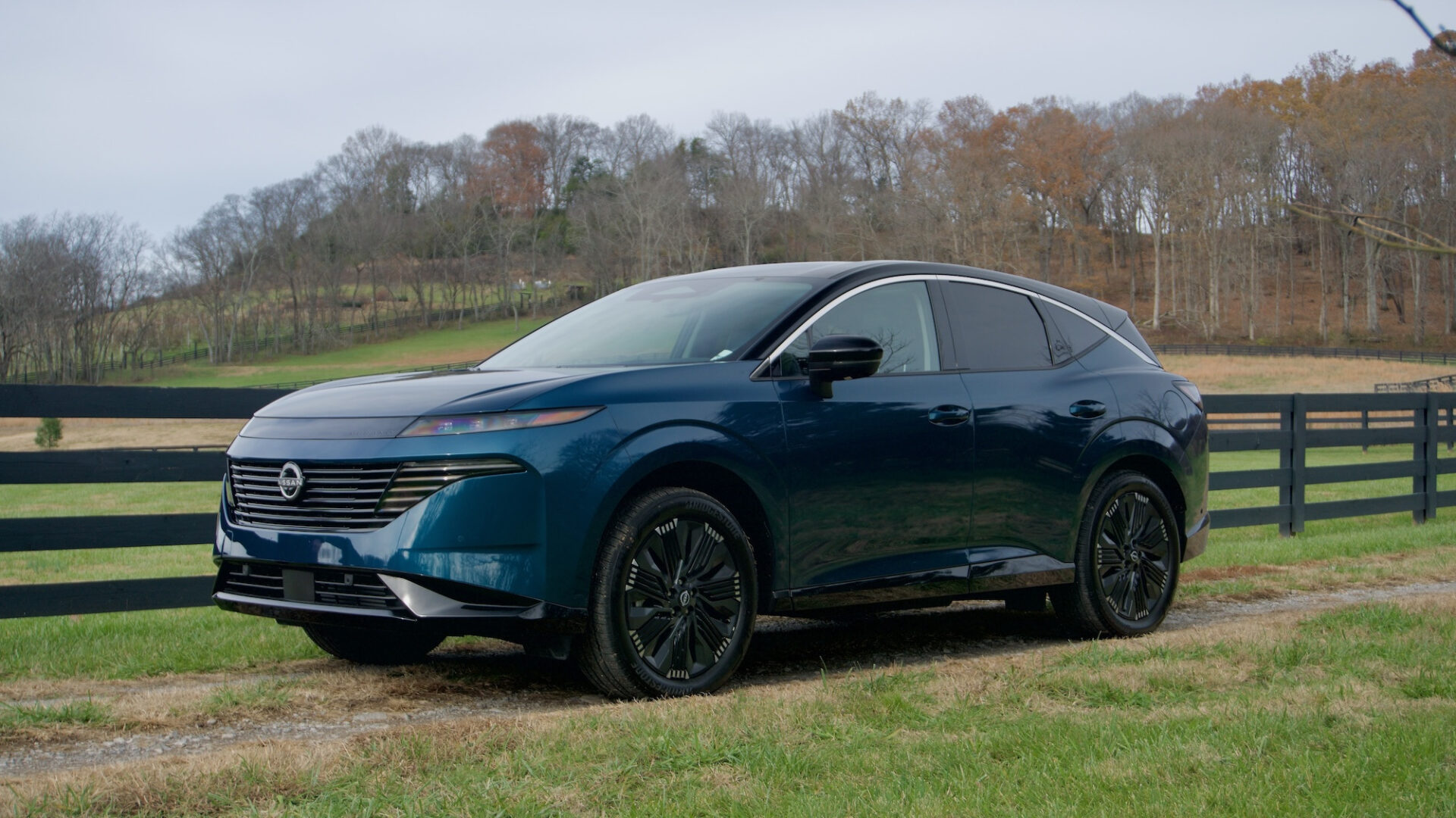 Nissan explique comment la couleur bleu aurore nacrée métallisée du Nissan Murano a été créée