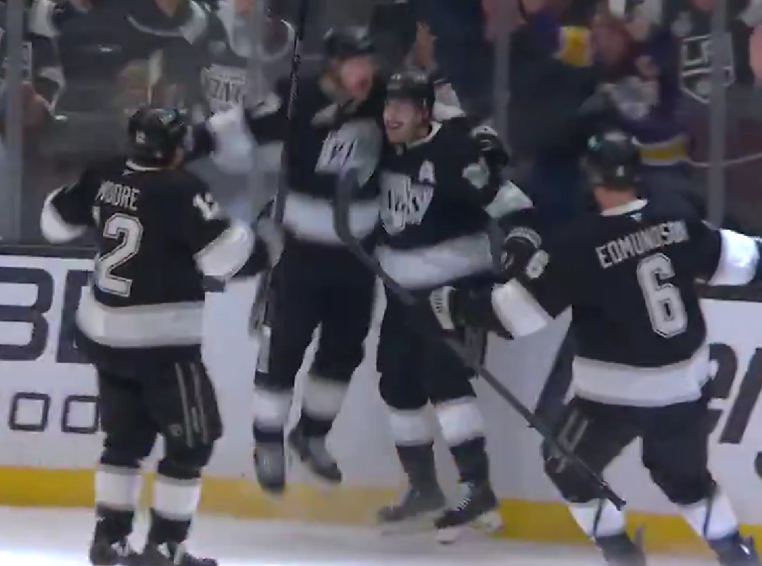 Séries en bref : Phillip Danault donne la victoire aux Kings dans la dernière minute