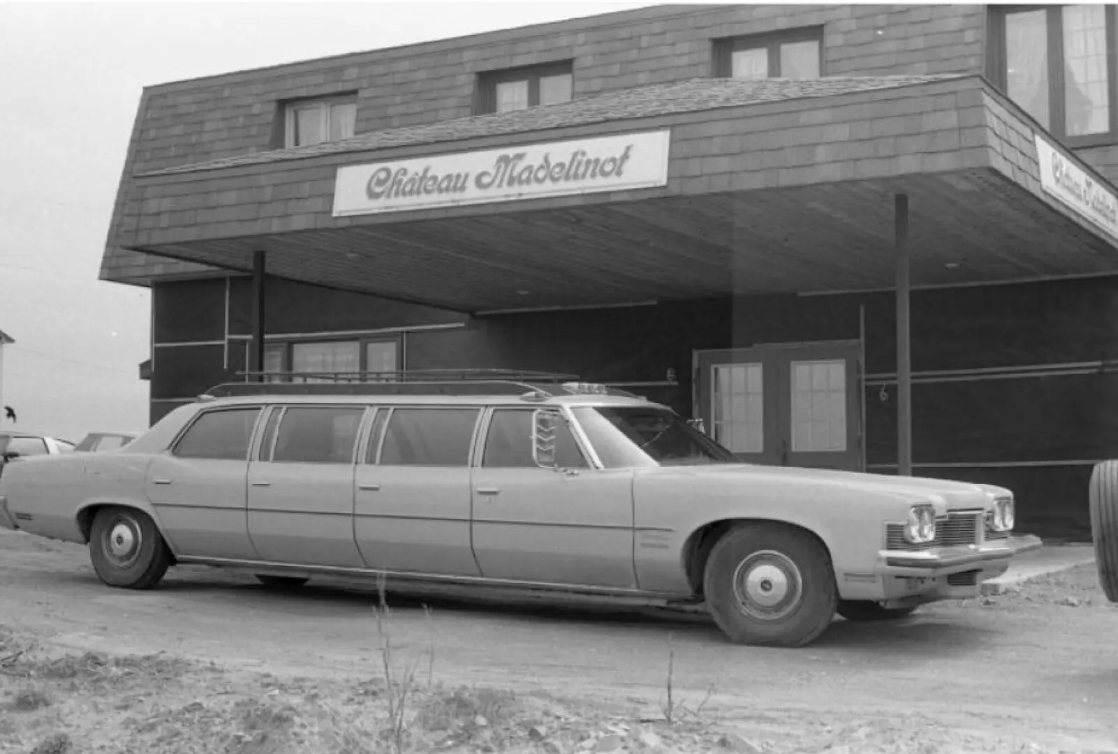 Éphémérides : Un incendie ravage le Château Madelinot - Portail des ...