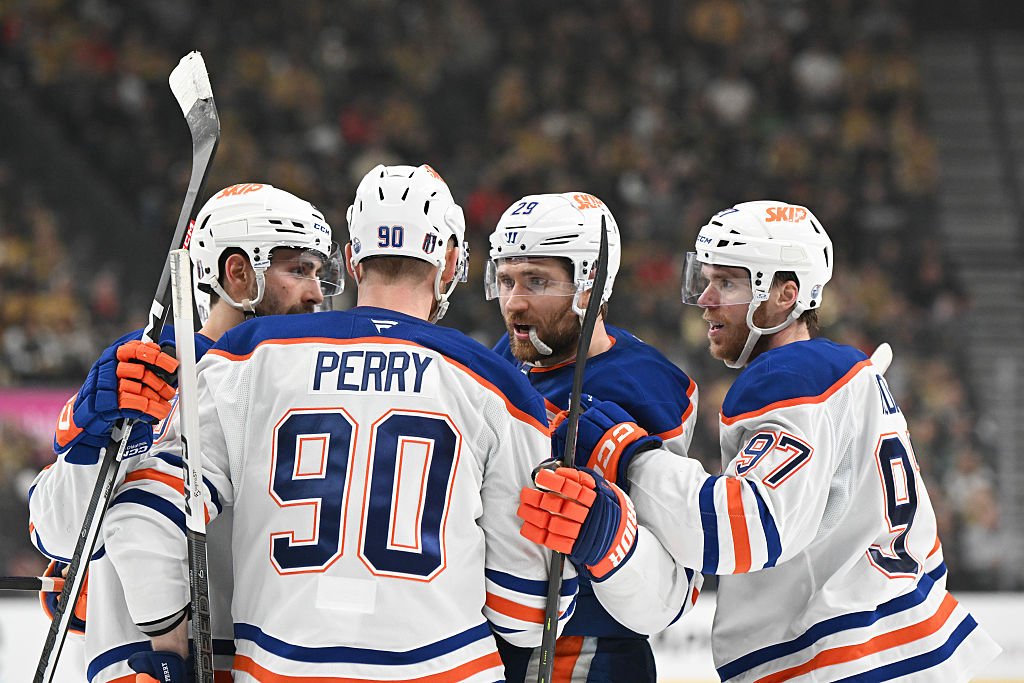 Séries en bref : 5e victoire de suite avec une remontée des Oilers en séries, un record de la LNH