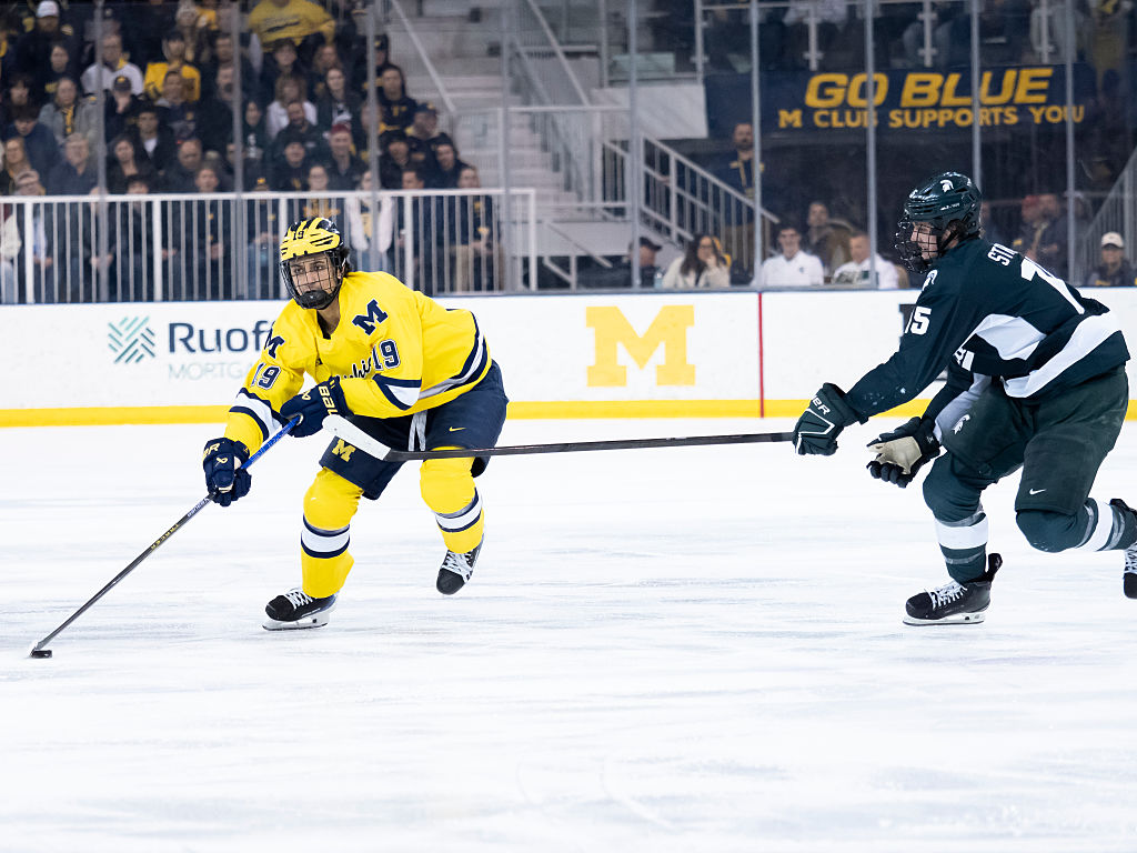 COLLEGE HOCKEY: FEB 06 Michigan State at Michigan