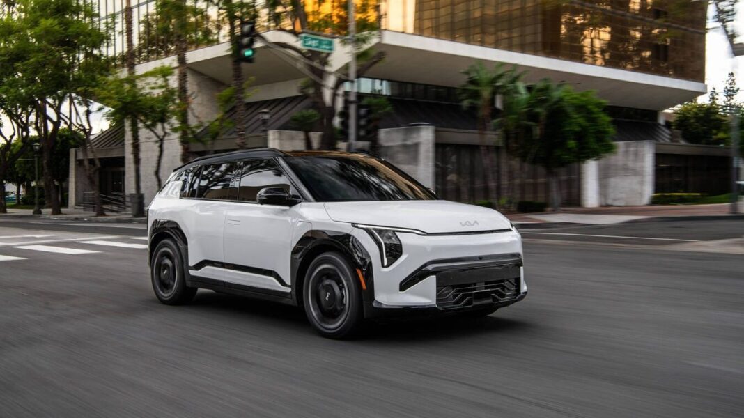 Kia-EV3-2027-3