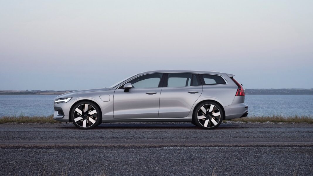 Volvo-V60-2023-007