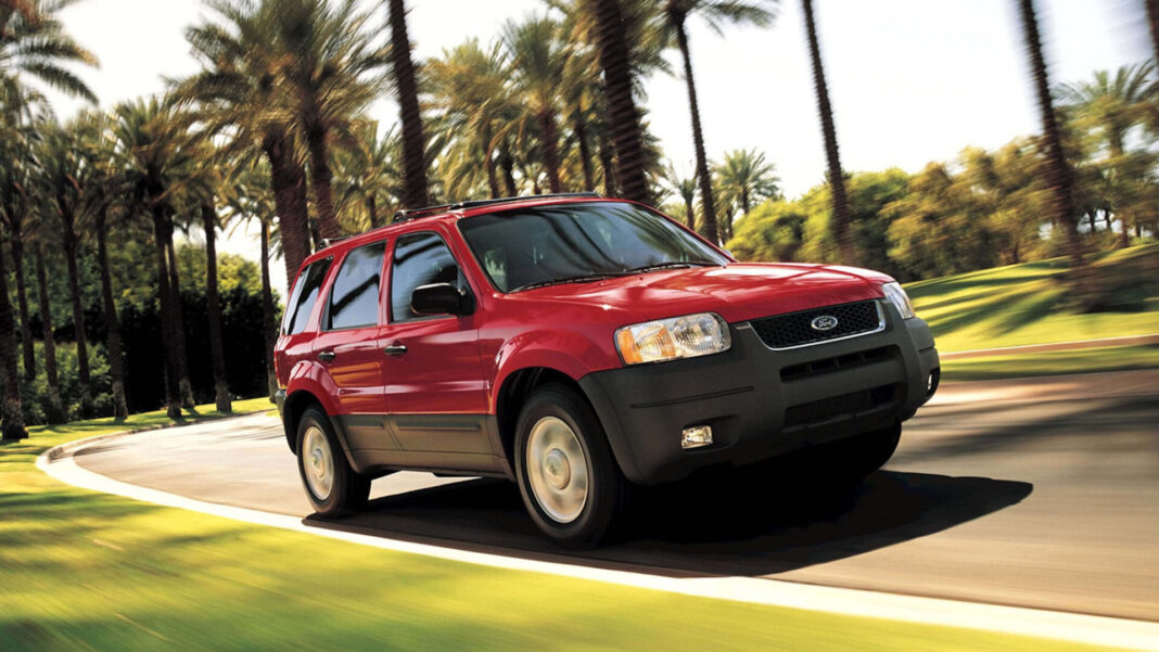 Ford-Escape-2003-01_2026-08-11-201826_sudk