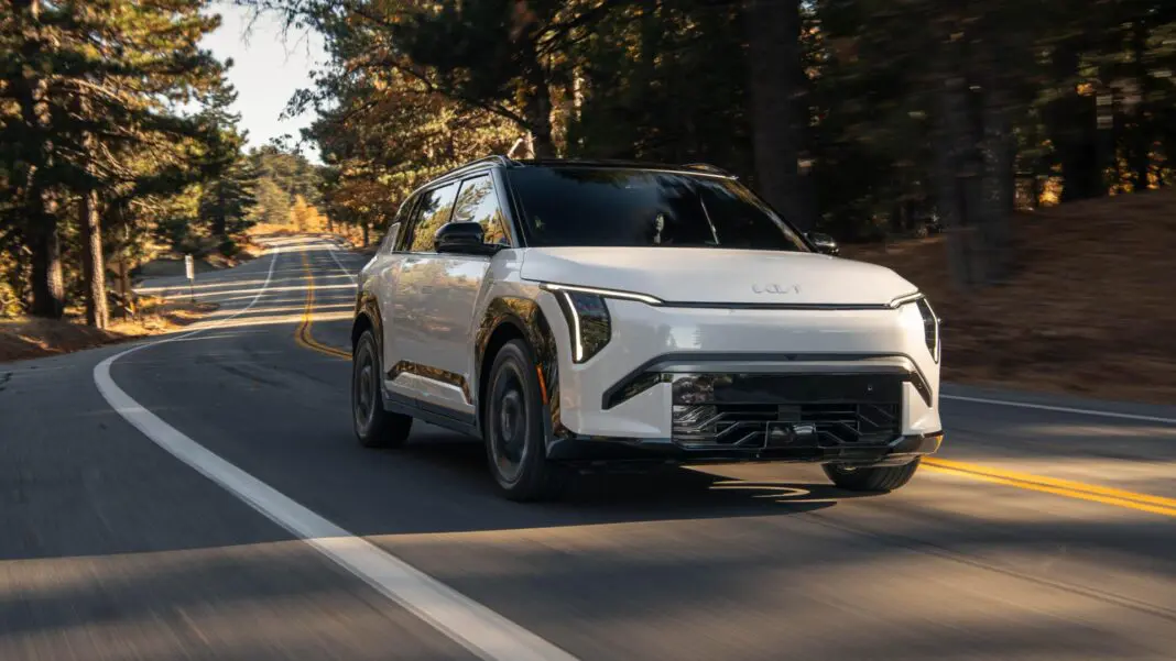 Kia-EV3-2027-12