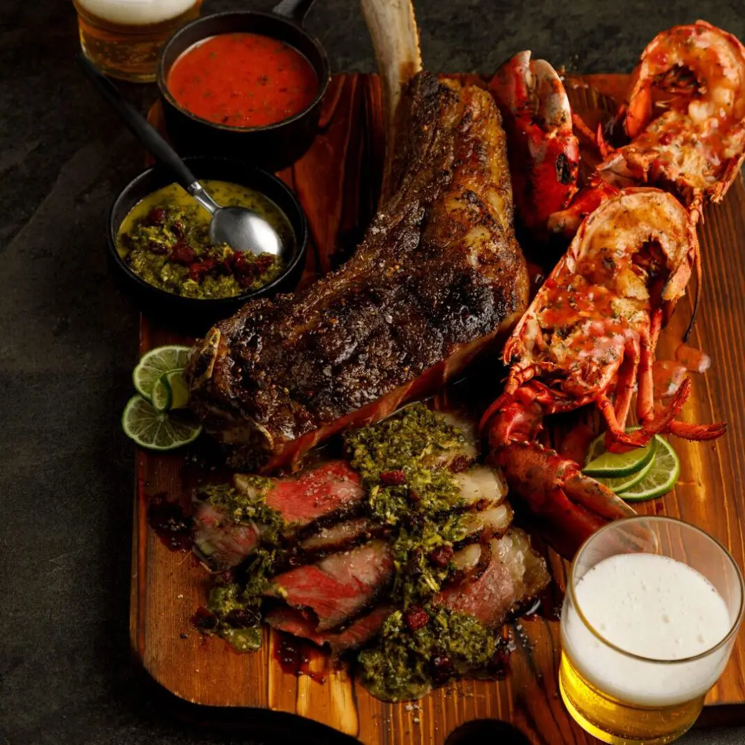 Tomahawk-chimichurri-canneberges-homard-grille